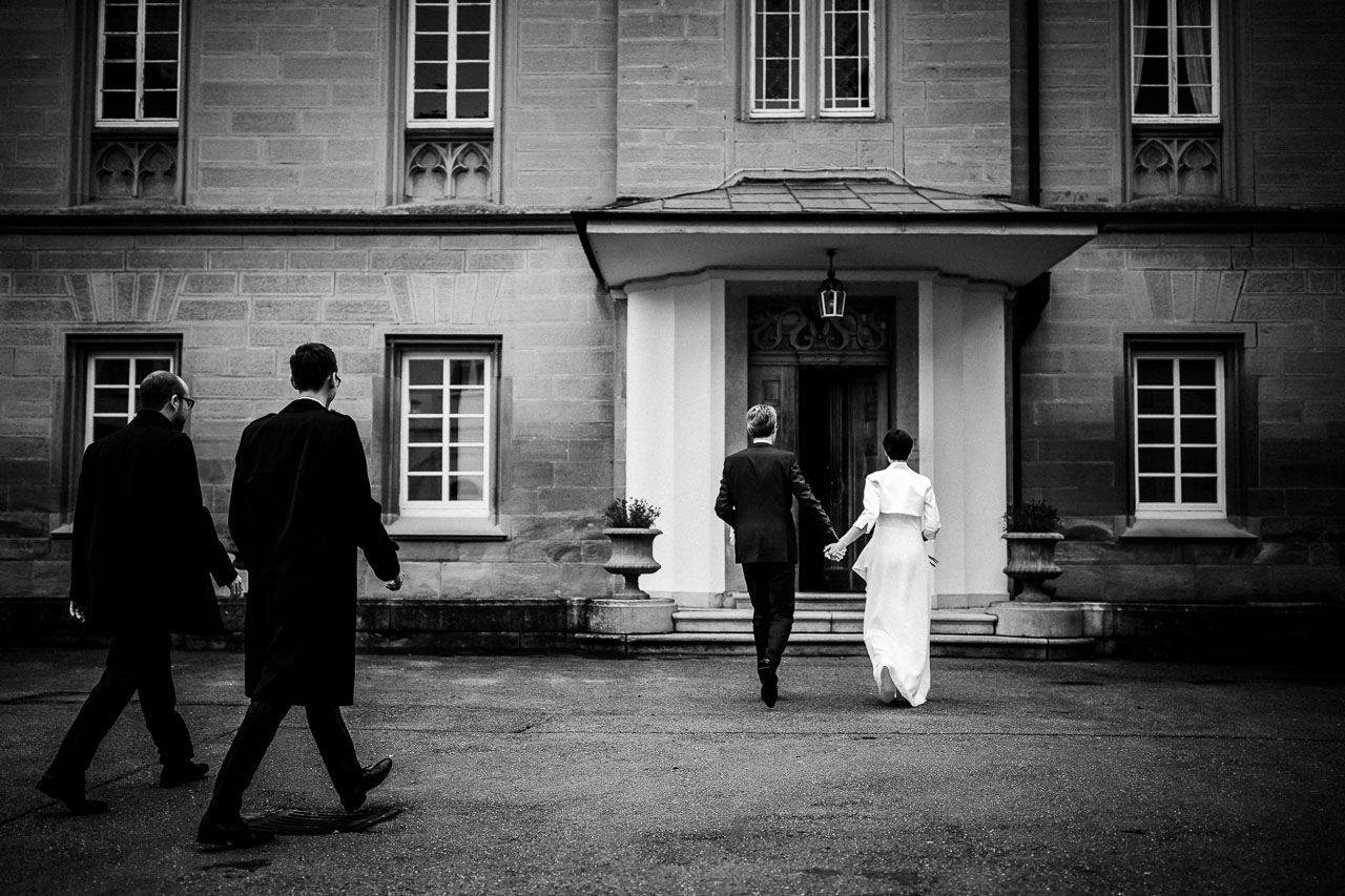 Hochzeit-Fotograf-Schloss-Weitenburg-modern-natürlich-elegant-echt